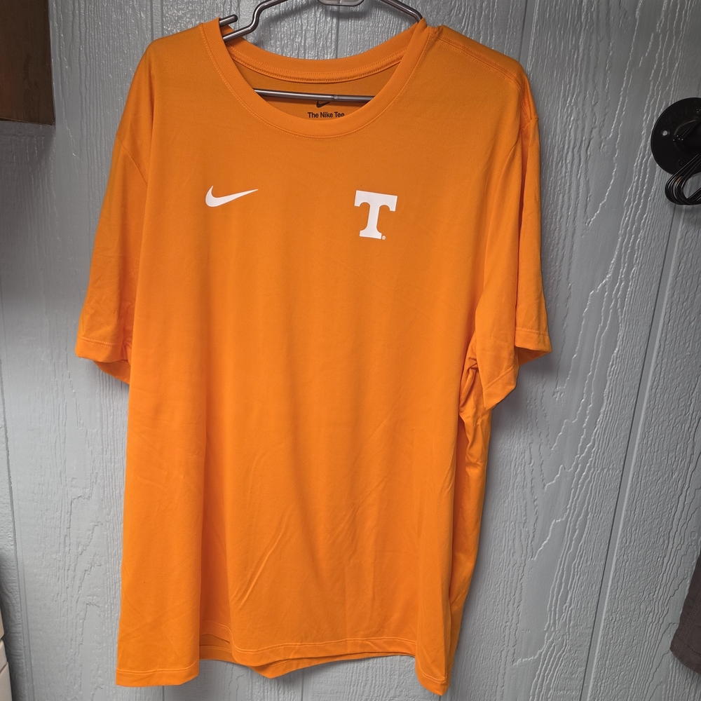Nike Men's Bright Orange Tee